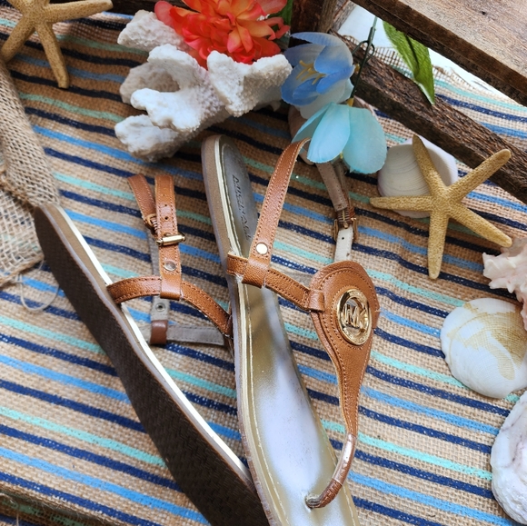 Womens Michael Kors Sandle - Picture 5 of 6